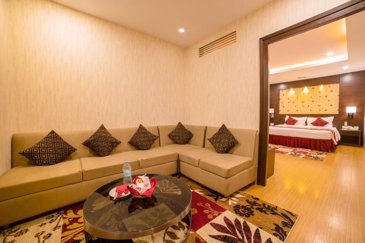 Hotel Harrison Palace Биратнагар Экстерьер фото
